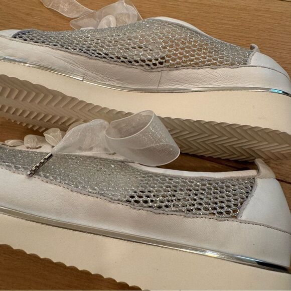NOVALEE GLITTER MESH PLATFORM SNEAKERS IN SILVER - Picture 9 of 11